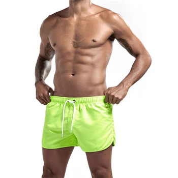 קיץ סגנון חדש של גברים כושר חוף מכנסיים קצרים בקיץ כושר ספורט לנשימה ספורט ריצה קצרים חוף מהיר ייבוש קצרים.