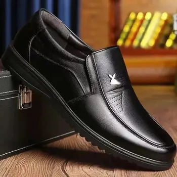 נעלי עור עסקי חדש גברים מזדמנים ונעליים מעור רך לנשימה בתחתית בגיל העמידה, קשישים אבא השמלה הנעליים הגברי.