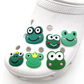 צפרדע ירוקה חיה הנעל התנין קסמים כפכפים סנדלים קישוט נעליים אביזרי קסמים מתנות לילדים