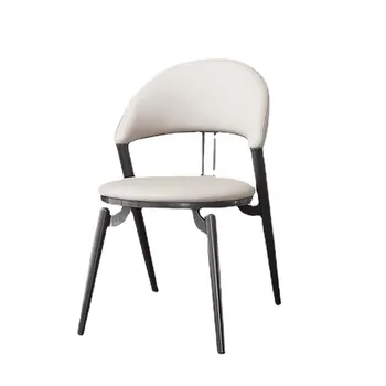 כסאות אוכל סקנדינבי מודרני הכיסא עיצוב מינימליסטי כיסא מעור אלגנטי רך טרקלין רהיטים הביתה יוקרה נייד דקורטיביים