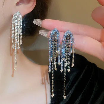 אירופאי ואמריקאי האופנה ריינסטון זמן ציצית זרוק עגילים לנשים אור יוקרה בסגנון אופנתי תכשיטים