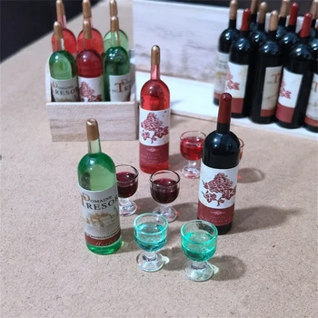 3PCS/Set Mini יין אדום בקבוק מאזניים קישוט בית בובות מיניאטורי כוסות יין סימולציה של מודלים DIY עיצוב הבית מלאכה