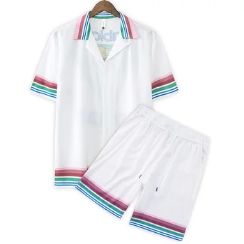 מזדמנים Mens לעומת פסים גיאומטריים מודפס אביזרי יוניסקס מנופחים Harajuku לבן חולצת הוואי שתי חתיכות תלבושות