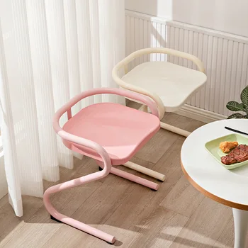 מודרני יהירות כיסא איפור נייד טרקלין חמוד שולחן המשחק עיצוב מינימליסטי יחיד כיסא מתכת Stoelen הרהיטים בסלון