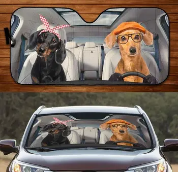 מציאותי תחש כלב לובש את הכובע ולקוד כמה מכונית נהיגה שמשיה, מצחיק תחש כמה נוהג ביד שמאל אוטומטי השמש לצל.